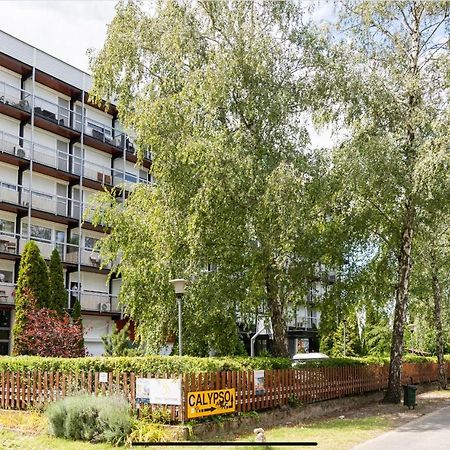 Sinus Premium Aparthotel Siófok Exteriör bild