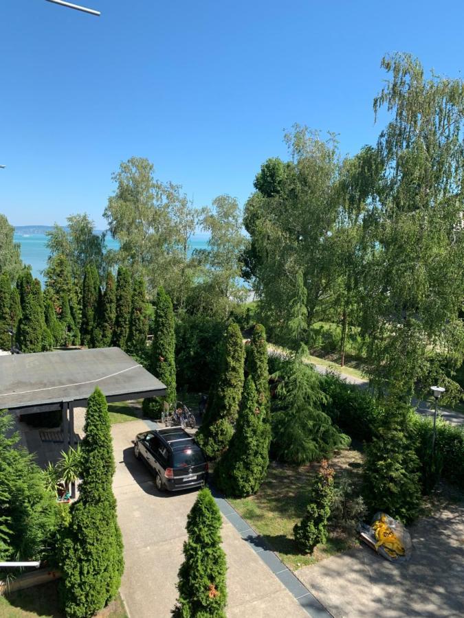 Sinus Premium Aparthotel Siófok Exteriör bild